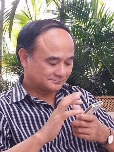 Ông Phạm Xuân Cần chính là nhà “Vinh học” nổi tiếng, diễn đàn Vinh-xưa của ông hiện có hàng ngàn bài viết, tư liệu hay về vùng đất này. Ảnh TT