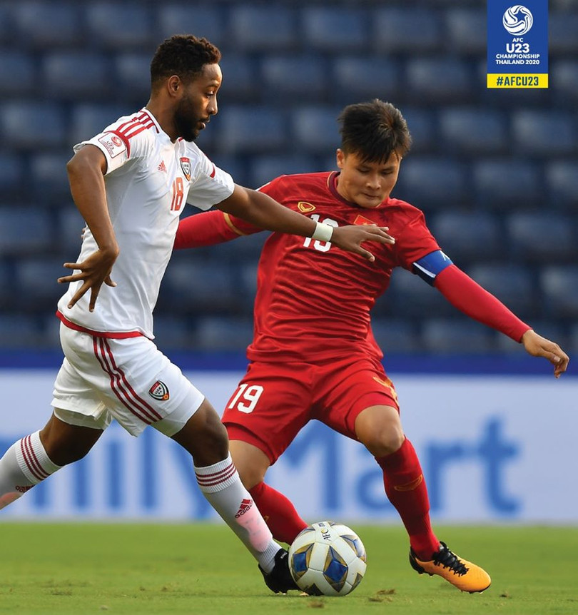 Quang Hải luôn bị đối phương khóa chặt nên không phát huy tác dụng. Ảnh AFC.