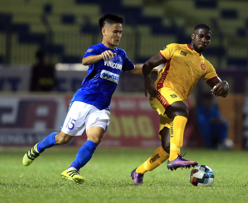 Thi đấu với duy nhất ngoại binh Rimario, đội bóng xứ Thanh thua trận thứ 7 liên tiếp. Ảnh VPF