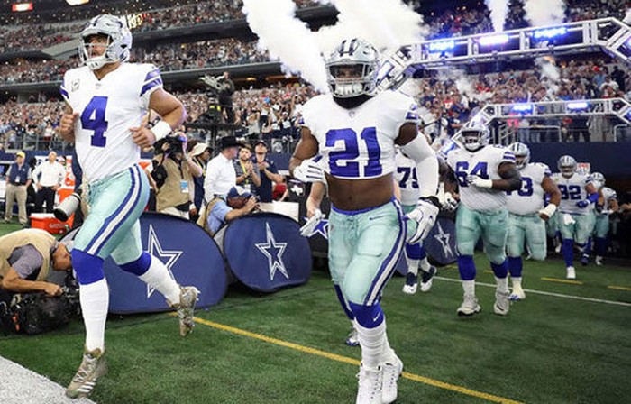 Ngôi đầu là đội bóng bầu dục Dallas Cowboys của ông chủ nổi tiếng Jerry Jones với trị giá 4 tỷ USD. Ảnh CNN.