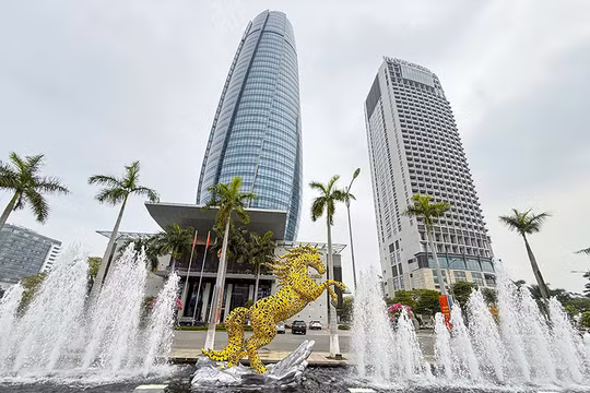 Trung tâm hành chính TP Đà Nẵng. Ảnh Trần Bình.