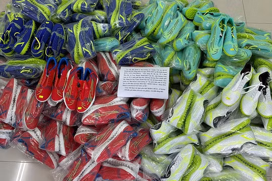 Số giày giả thương hiệu Nike được Đội Quản lý thị trường số 7, Chi cục Quản lý thị trường TP Đà Nẵng phát hiện và tạm giữ.