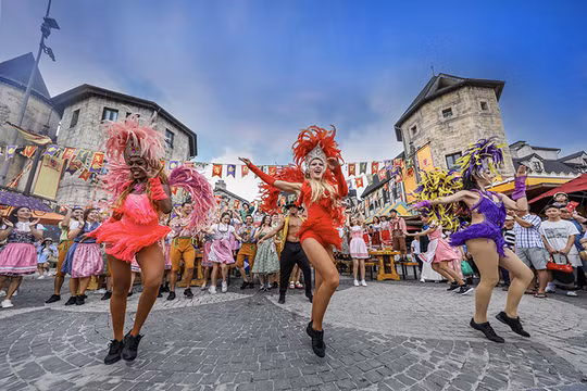  Sun World Ba Na Hills đưa ra chiến dịch "True Holiday" với mong muốn định nghĩa lại thế nào là một kỳ nghỉ thực thụ dành cho du khách trong dịp lễ 30/4-1/5 năm nay.