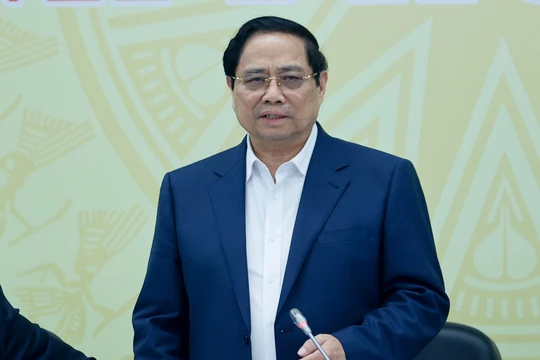 Thủ tướng Phạm Minh Chính và đoàn công tác tại buổi làm việc với Ban Thường vụ Thành ủy Đà Nẵng. Ảnh VGP