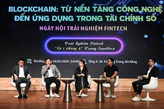 Các chuyên gia thảo luận tại Hội thảo nhằm làm rõ mối quan hệ giữa công nghệ blockchain, khung pháp lý và yêu cầu tuân thủ trong bối cảnh triển khai thực tiễn.
