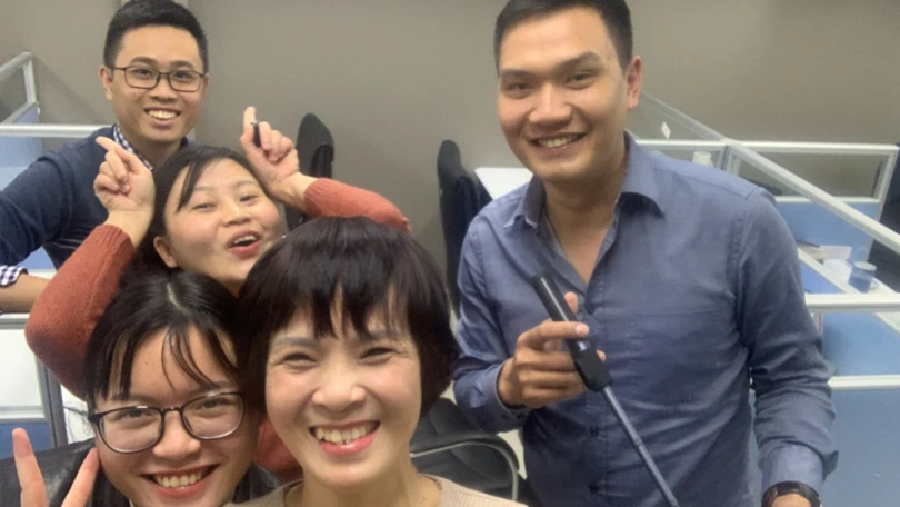 KOL THANH HẰNG: Ngôi nhà VietTimes giữ lửa nghề báo bằng tình thân