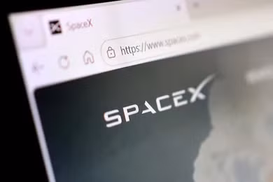 SpaceX sẽ thử nghiệm siêu máy tính AI trên quỹ đạo vào cuối năm tới. Ảnh: Reuters.