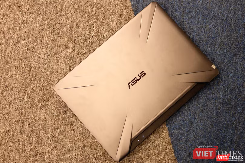 Nắp máy hầm hố của TUF FX505