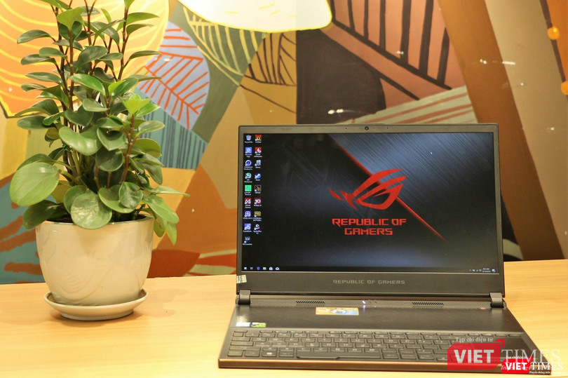 ROG Zephyrus S