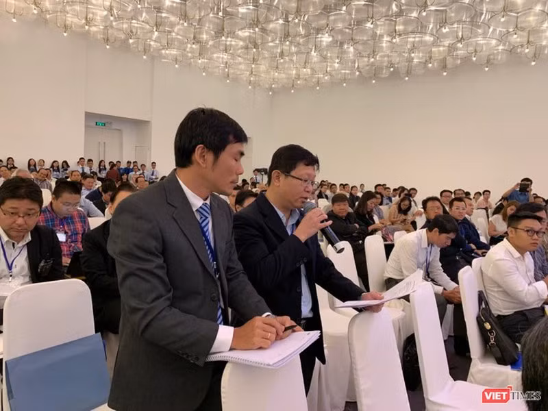 Đại diện của SMBC tại phiên họp ĐHĐCĐ thường niên năm 2019 lần 2 của Eximbank
