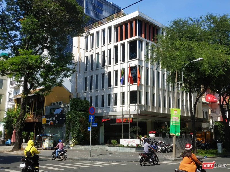 Khu đất số 19 Phùng Khắc Khoan mà VASS mua lại từ "Shark" Liên (Ảnh: T.H.H) Khu đất số 19 Phùng Khắc Khoan mà VASS mua lại từ "Shark" Liên (Ảnh: T.H.H)