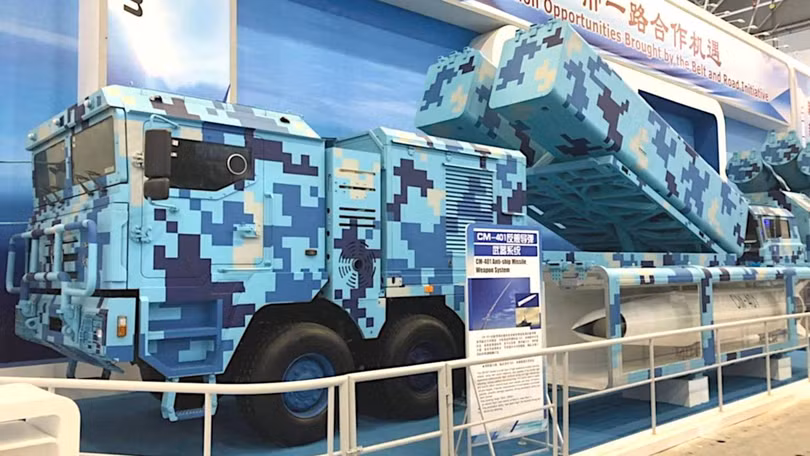 Hệ thống phóng tên lửa CM -401 trên xe phóng ở Chu Hải. Ảnh The Drive Hệ thống phóng tên lửa CM -401 trên xe phóng ở Chu Hải. Ảnh The Drive
