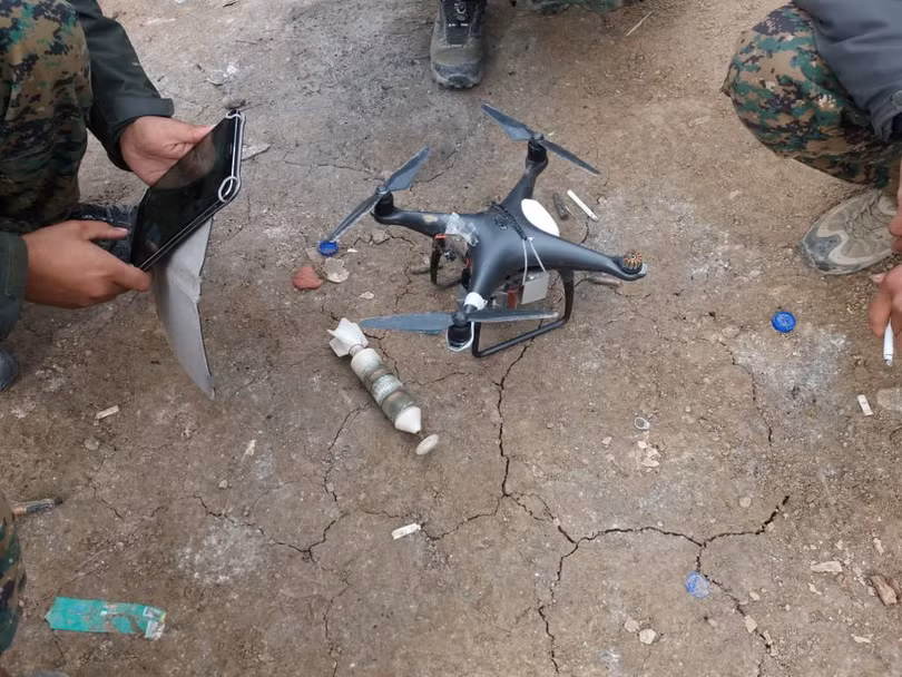 Người Kurd thu được những vũ khí của IS trên chiến trường Deir Ezzor. Ảnh minh họa Kurdistan 24