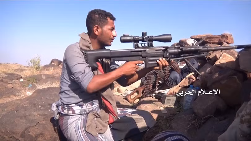 Chiến binh Houthi sử dụng súng bắn tỉa OSV-96 ở Yemen. Ảnh tài khoản Yemen Observer