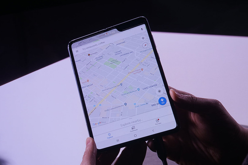Khi mở ra để lộ màn hình Infinity Flex 7,3 inch bên trong. Ảnh: DT Khi mở ra để lộ màn hình Infinity Flex 7,3 inch bên trong. Ảnh: DT