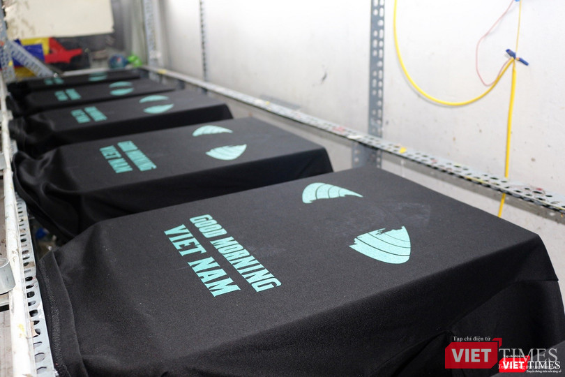 Theo ông Đức, công đoạn khó khăn nhất là thiết kế bởi phải phải biết đôi chút về đồ họa.