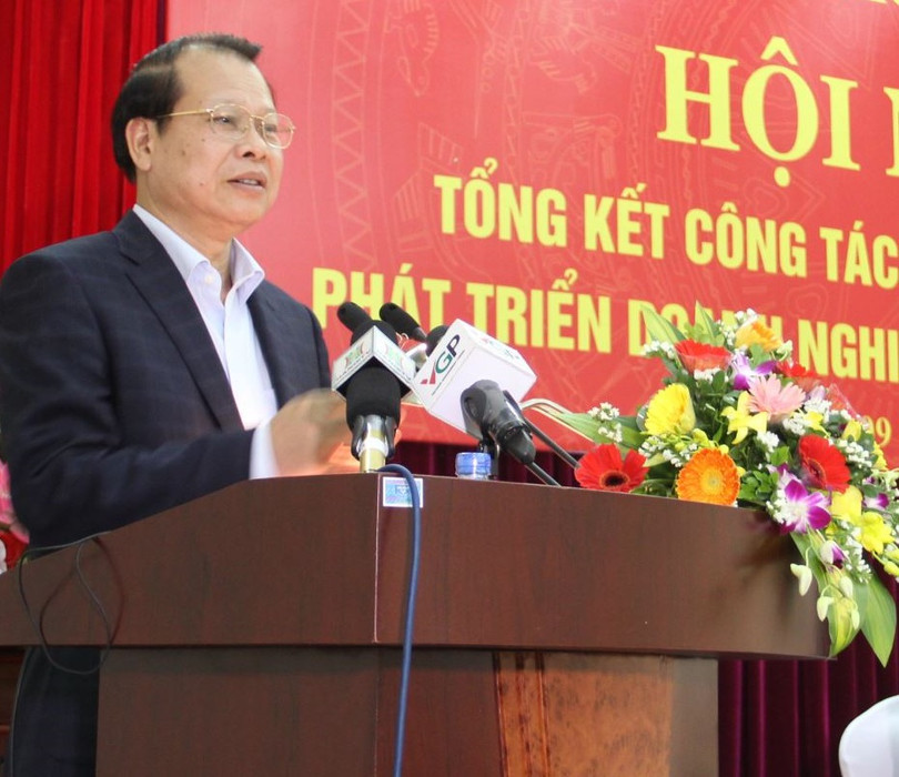 Ông Vũ Văn Ninh phát biểu tại Hội nghị tổng kết 5 năm (2011-2015) thực hiện công tác tái cơ cấu, sắp xếp, cổ phần hóa doanh nghiệp nhà nước (DNNN) thuộc Bộ GTVT tổ chức ngày 9/12/2015 (Ảnh: mt.gov.vn) Ông Vũ Văn Ninh phát biểu tại Hội nghị tổng kết 5 năm (2011-2015) thực hiện công tác tái cơ cấu, sắp xếp, cổ phần hóa doanh nghiệp nhà nước (DNNN) thuộc Bộ GTVT tổ chức ngày 9/12/2015 (Ảnh: mt.gov.vn)