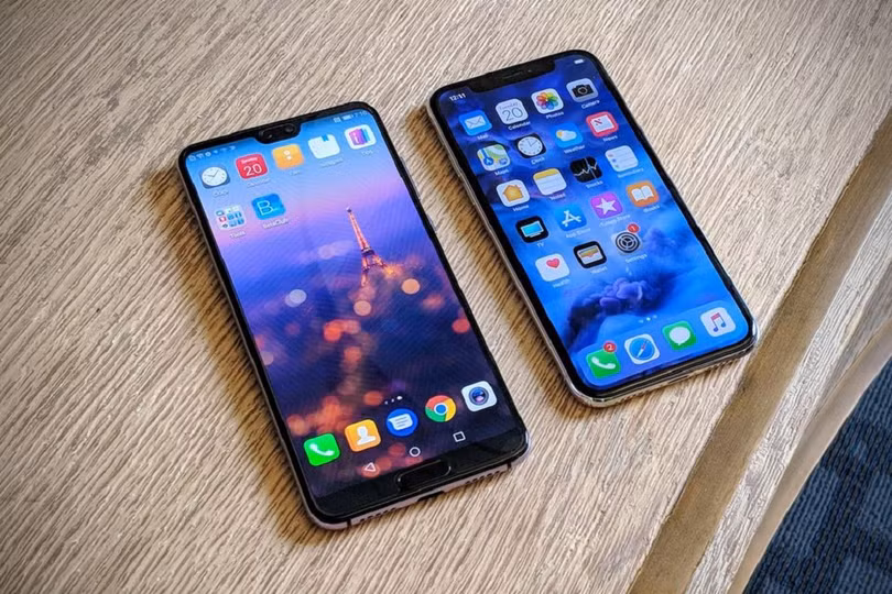 Huawei P20 Pro với mức giá rẻ hơn và sở hữu nhiều ưu điểm mà iPhone X không có. Ảnh: Fone Stuff.