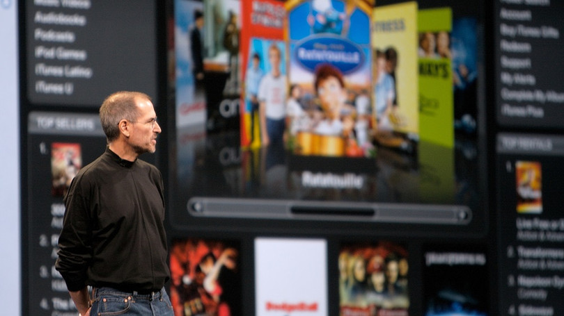 Năm 2003, cố CEO Apple Steve Jobs đã ví von việc phát hành iTunes trên Windows như "Tặng ly nước lạnh cho người dưới địa ngục". Ảnh: Wikipedia