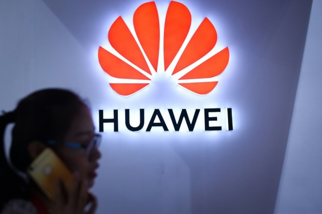 Dẫn một phát biểu ngày 29/11 của ông Eric Xu, một trong những chủ tịch luân phiên của Huawei, hãng tin CNBC cho rằng động thái của Mỹ có thể làm tổn hại tham vọng của chính nước này. Được biết, nhà sản xuất thiết bị mạng lớn nhất thế giới này đã bị cấm hoạt động ở Mỹ kể từ năm 2012.