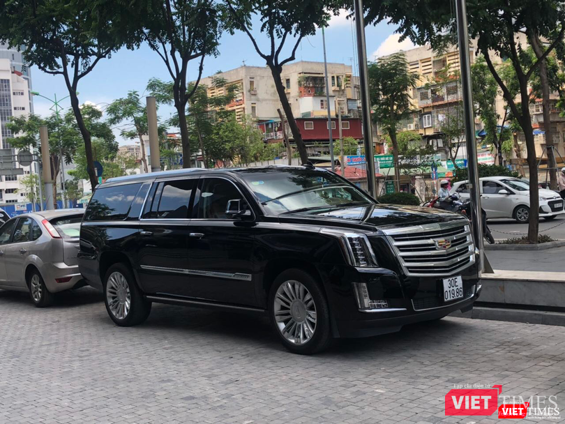 Ông Thanh cho biết giám đốc tài chính Vinaconex "tha thiết" mua ô tô cho mình nhưng ông từ chối và cho biết "cái xe Cadillac" dưới sân mang tên mình và chỉ là một trong nhiều chiếc xe ông sở hữu (Ảnh minh họa: VT)