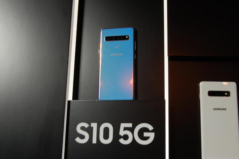Được biết, Galaxy S10 5G sẽ kết nối với mạng 5G mới với tốc độ 2.7 Gbps. Ảnh: TRT