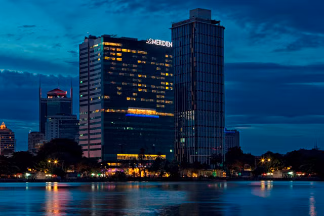 Tòa nhà Le Meridien nằm ở vị trí đắc địa trên đường Tôn Đức Thắng (Quận 1, Tp. HCM), với mặt tiền hướng thẳng ra sông Sài Gòn (Ảnh: Internet)