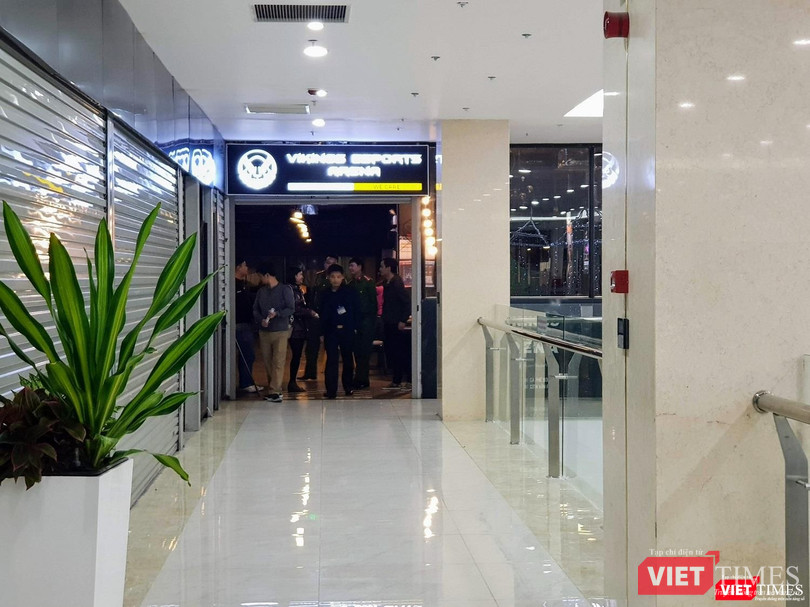 Các đơn vị chức năng tới làm việc cùng BTC trong ngày 16-3.