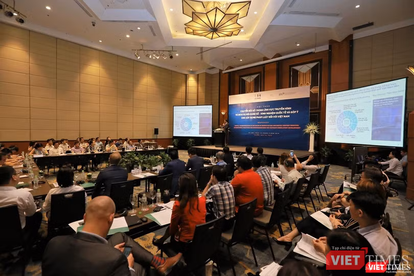 Toàn cảnh Hội thảo “Chuyển đổi số trong lĩnh vực truyền hình và dịch vụ nội dung số - Kinh nghiệm quốc tế và góp ý cho xây dựng pháp luật đối với Việt Nam”.