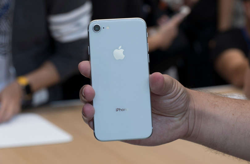 iPhone 8. Ảnh: TechCrunch
