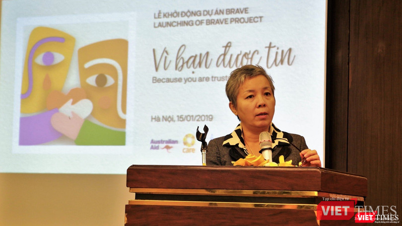 Bà Nguyễn Vân Anh, Giám đốc Trung tâm Nghiên cứu Ứng dụng Khoa học về giới, Gia đình, Phụ nữ và Trẻ em vị thành niên CSAGA. Bà là một trong 50 phụ nữ có ảnh hưởng nhất Việt Nam năm 2017 do tạp chí Forbes bình chọn. Bà Nguyễn Vân Anh, Giám đốc Trung tâm Nghiên cứu Ứng dụng Khoa học về giới, Gia đình, Phụ nữ và Trẻ em vị thành niên CSAGA. Bà là một trong 50 phụ nữ có ảnh hưởng nhất Việt Nam năm 2017 do tạp chí Forbes bình chọn.