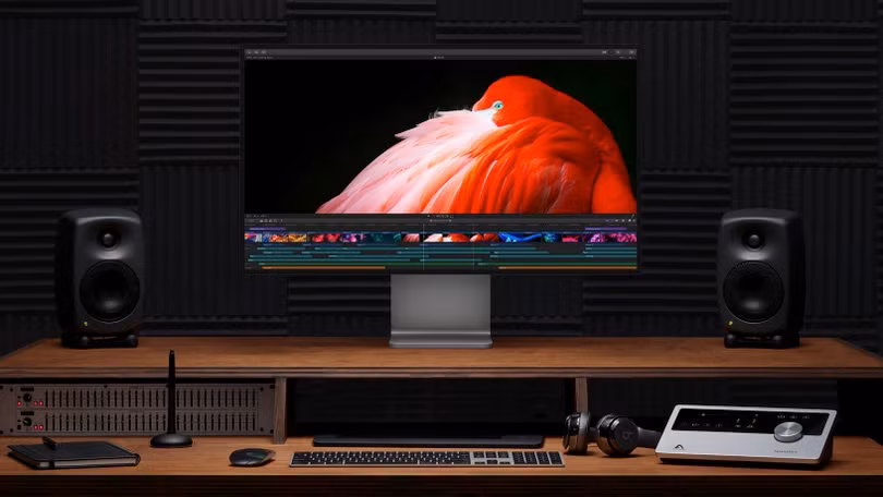 Mac Pro (2019) và màn hình Retina 6K. Ảnh: Engadget