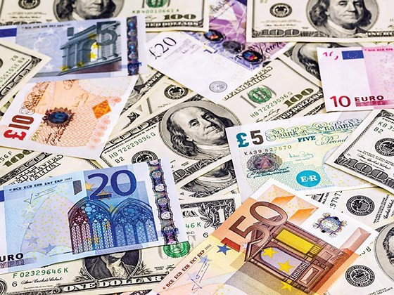 Cuộc đua các nước bắt đầu nới lỏng tiền tệ để kích thích nền kinh tế.