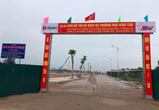 Cổng vào dự án Khu nhà ở và dịch vụ công cộng Vinh Tân (Nguồn: Internet)