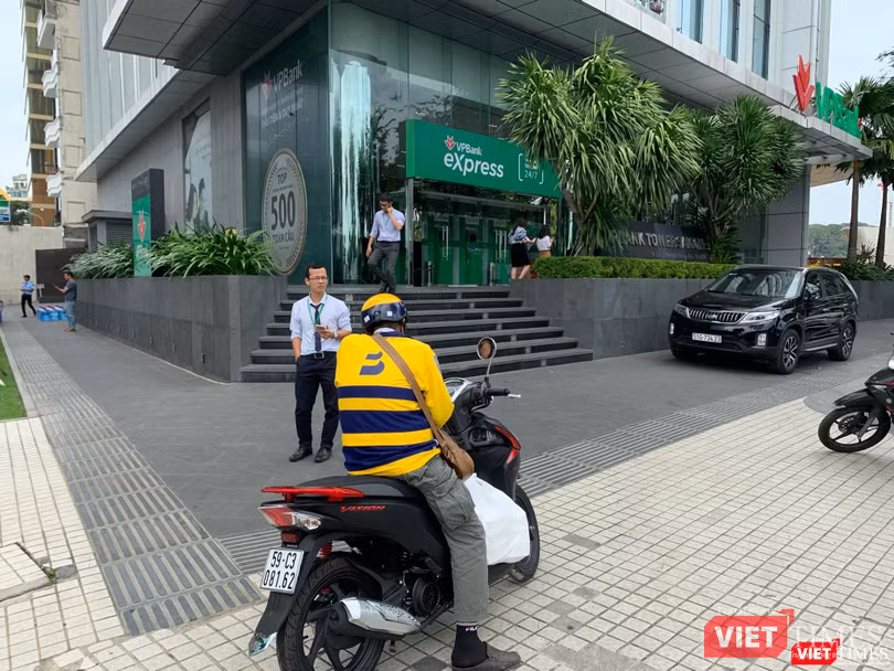 Một khu "đất vàng" khác của Cty Hải Thành trên đường Tôn Đức Thắng giờ đã là trụ sở phía Nam của một nhà băng lớn.