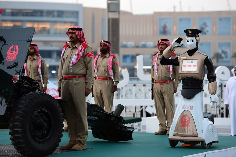 Robot cảnh sát ở Dubai. Ảnh: Getty Images Robot cảnh sát ở Dubai. Ảnh: Getty Images