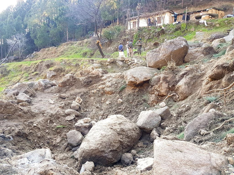 Vị trí bom nổ, cách những ngôi nhà dân gần nhất là 200 m. Ảnh minh họa Defence Pakistan Vị trí bom nổ, cách những ngôi nhà dân gần nhất là 200 m. Ảnh minh họa Defence Pakistan