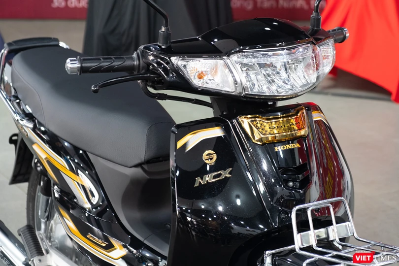 "Hàng độc" Honda Dream NCX giá 148 triệu đồng về Việt Nam 