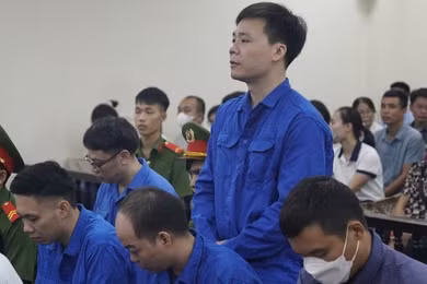 Ông chủ đường dây sản xuất 100 tấn thực phẩm chức năng giả bị đề nghị 15-18 năm tù