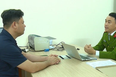 Đỗ xe chiếm lối chặn đường mùng 2 Tết, tài xế ở Hà Tĩnh bị khởi tố