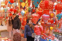 Thủ tướng: Không để ai thiếu Tết, doanh nghiệp phải trả đủ lương thưởng