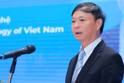 Thứ trưởng Bộ Khoa học và Công nghệ Hoàng Minh