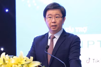 Thứ trưởng Bộ Khoa học và Công nghệ Bùi Hoàng Phương phát biểu tại diễn đàn.