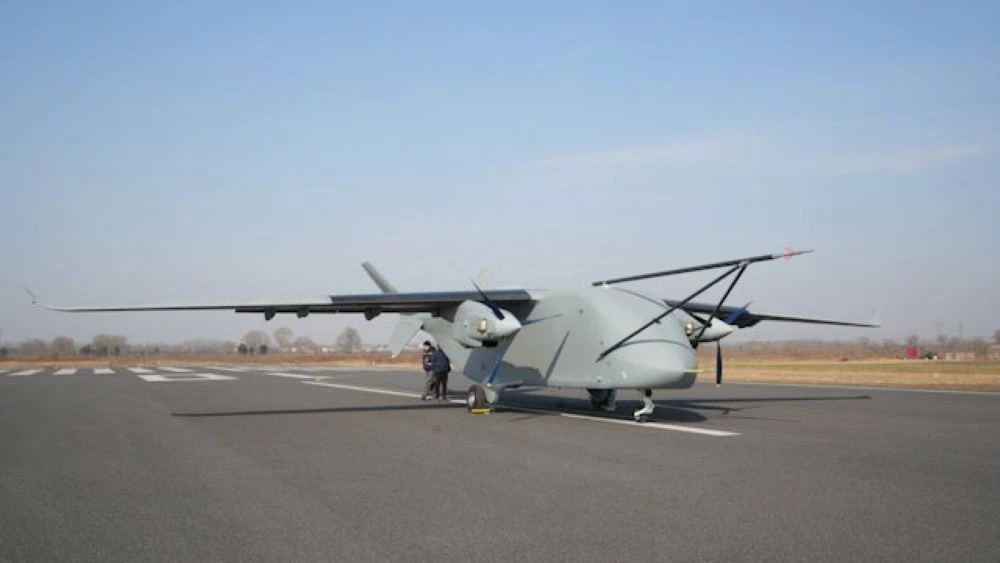 UAV Trung Quốc Bay 24 Giờ Liên Tục Tầm Hoạt Động 3000 KM