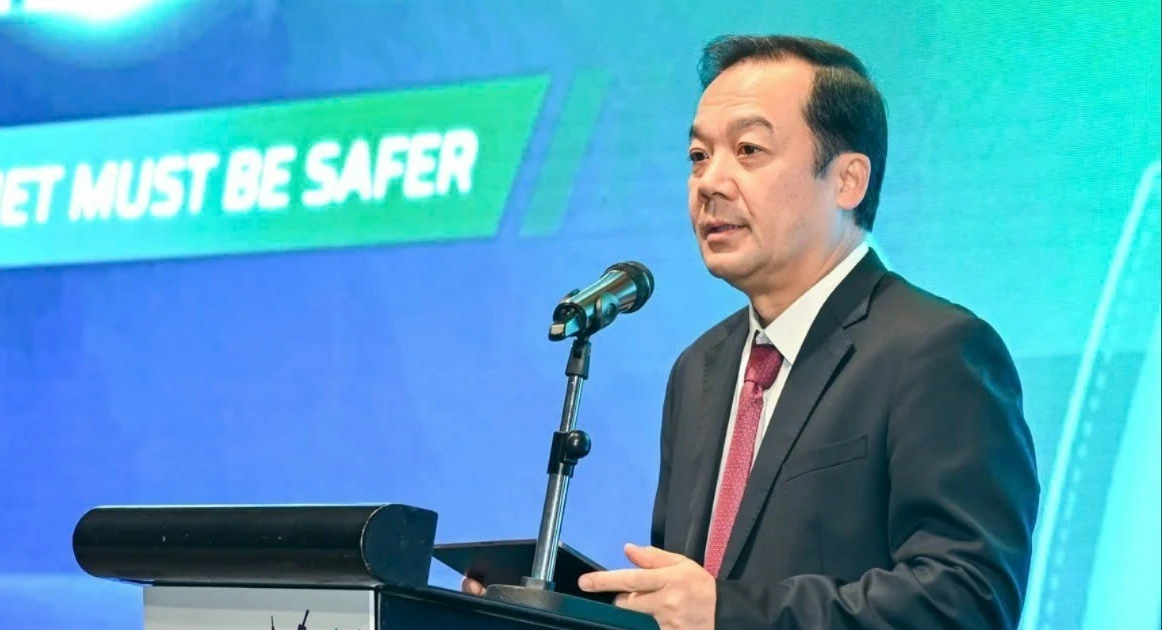 Internet Việt Nam bước sang một giai đoạn phát triển mới, đối mặt nhiều nhóm rủi ro