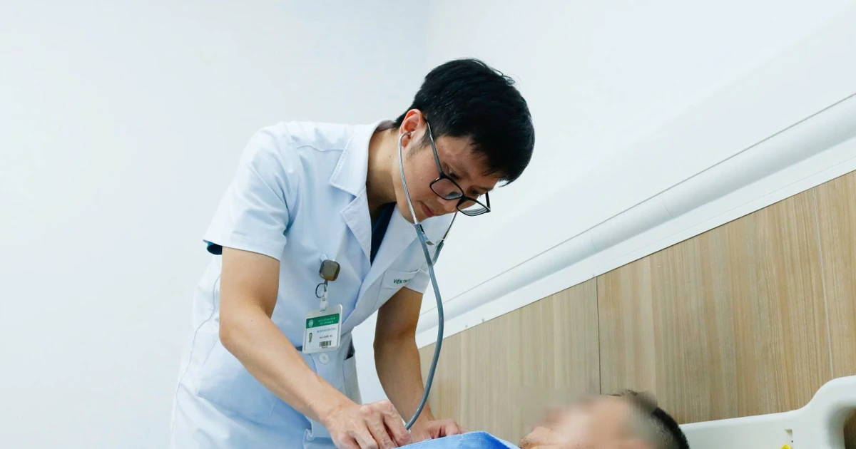 Động mạch vành hẹp 99%, người đàn ông được cứu sống trong 50 phút "vàng"
