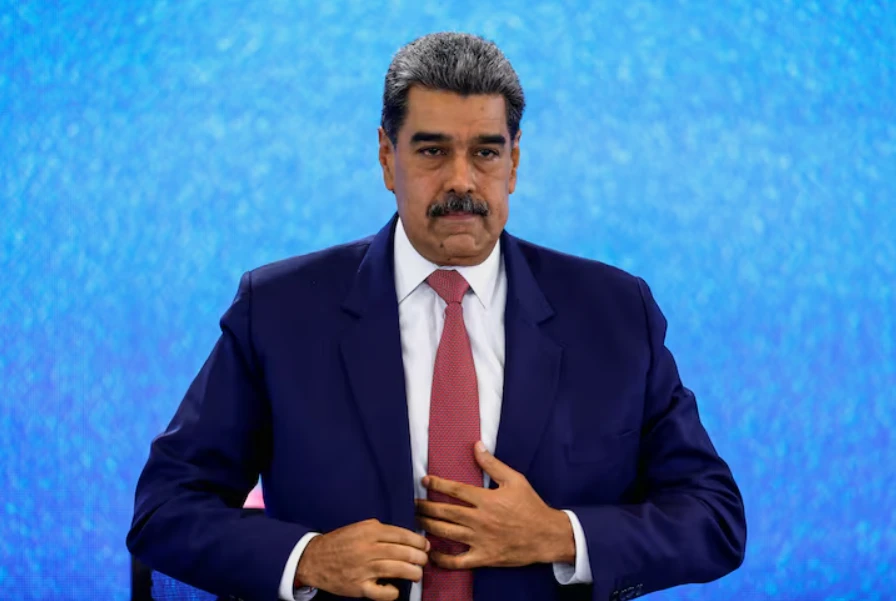Tổng thống Maduro ký sắc lệnh an ninh khẩn cấp, thách thức sức ép từ Washington | VIETTIMES