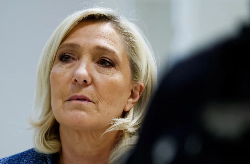 Tòa án Pháp kết tội bà Marine Le Pen, có thể cấm tranh cử ...