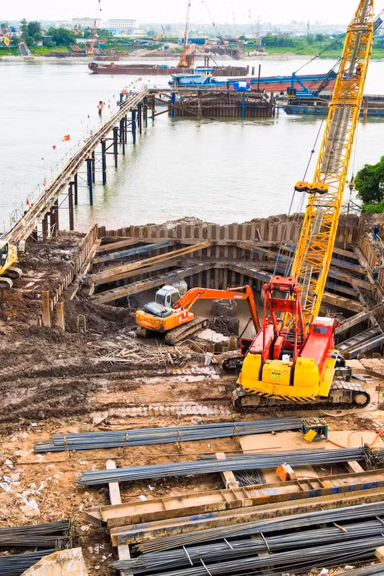 Hình hài cầu Mễ Sở dài gần 14 km nối Hà Nội - Hưng Yên