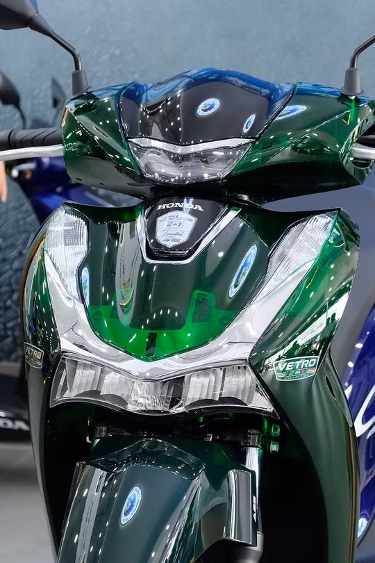 Cận cảnh Honda SH 150i Super Vetro "2 trong 1" giá 235 triệu, giới hạn 200 chiếc
